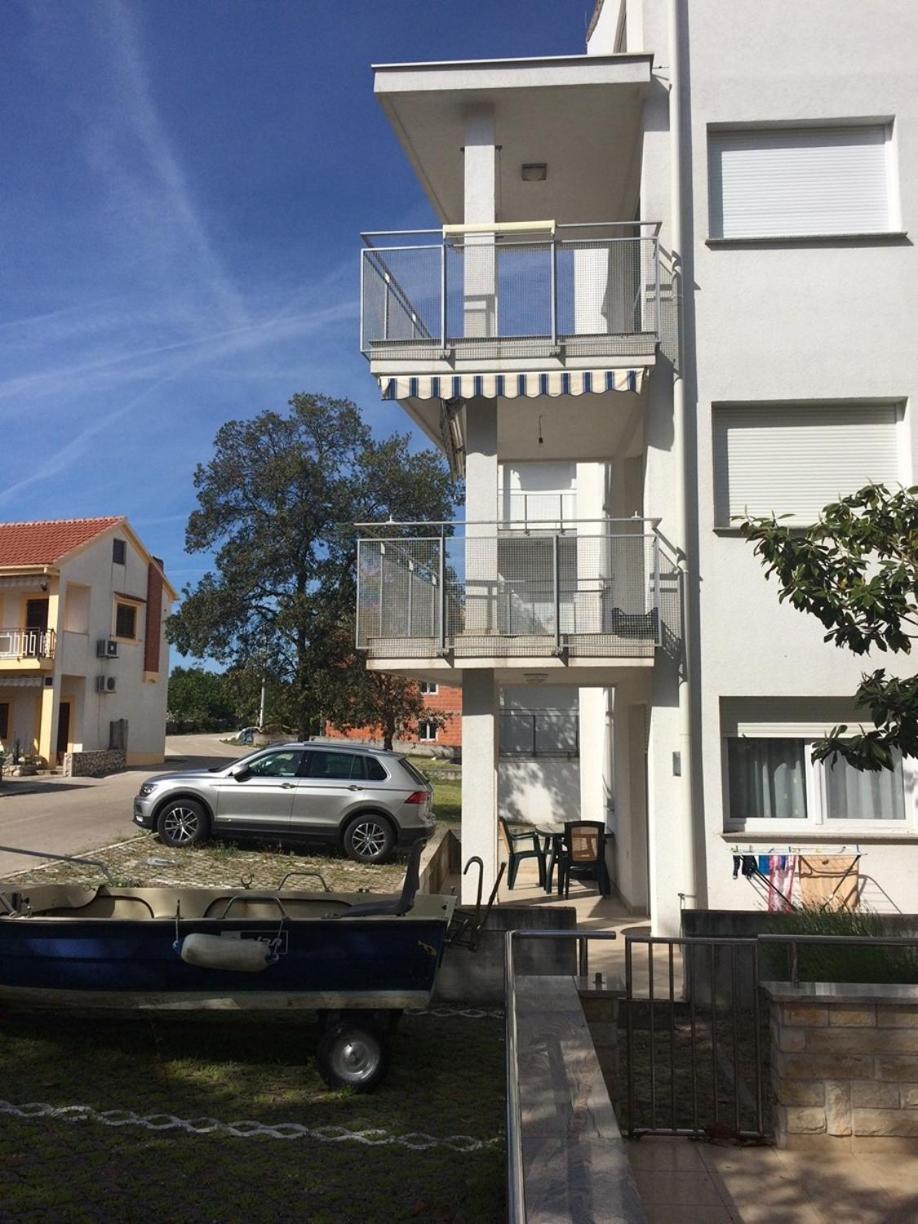 Dedic Apartment Petrcane Buitenkant foto