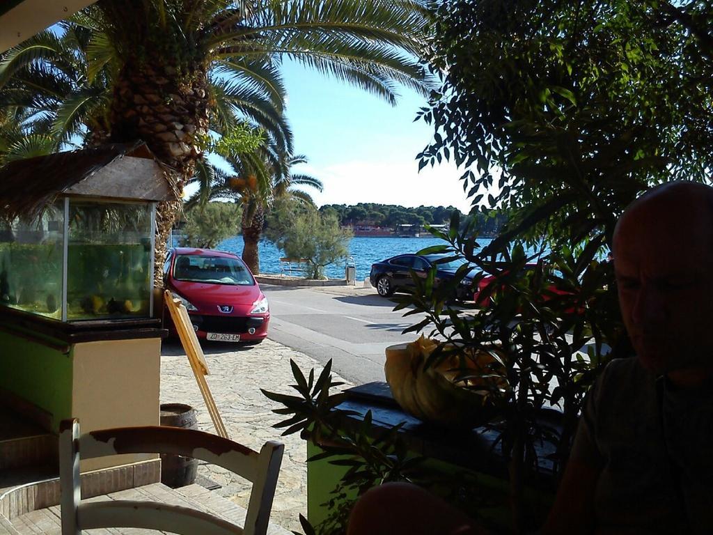 Dedic Apartment Petrcane Buitenkant foto